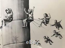 Banksy Original Walled Off Hotel Coffret Imprimé + Documents D'authentification Et Extras