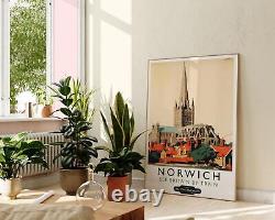 Impression de voyage vintage des chemins de fer britanniques de Norwich, architecture de la ville de la cathédrale sur le mur.