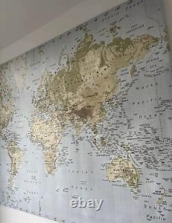 Impression sur toile de la carte du monde d'Ikea